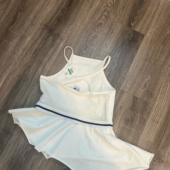 NWT White Puma Tennis top size L - Picture 3 of 14